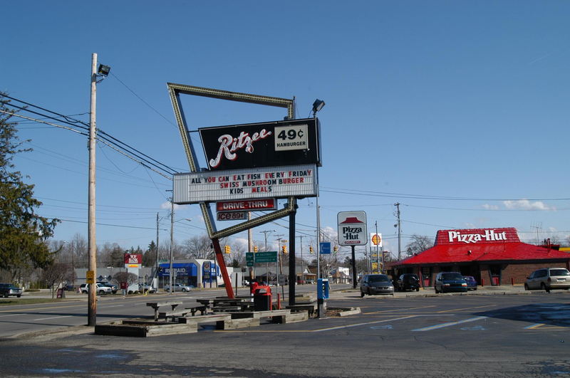 Ritzee Hamburgers - 2004 Photo (newer photo)